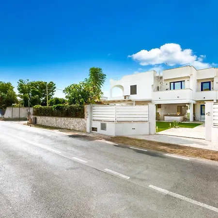 Bed & Breakfast Dreams And Delights Porto Cesareo